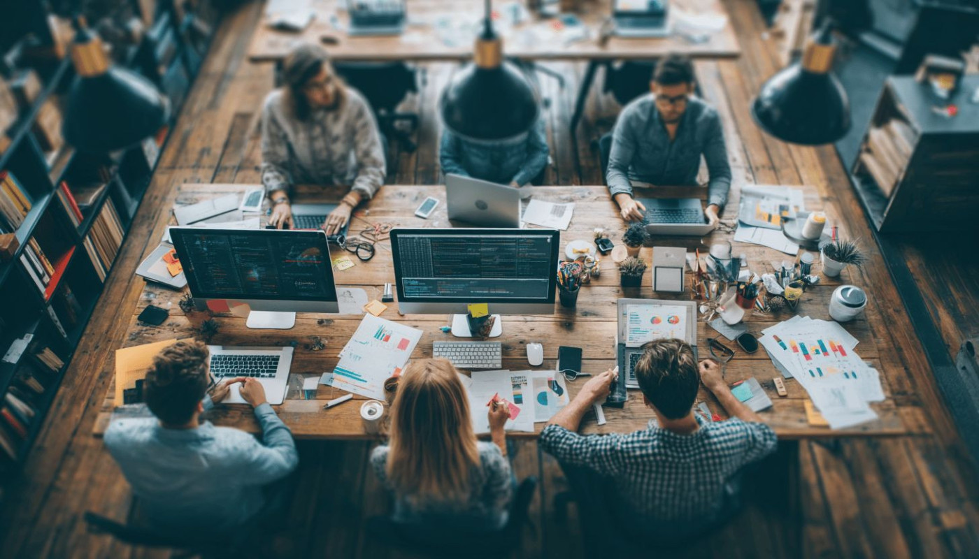 Comment choisir entre une agence digitale et une agence de communication ?